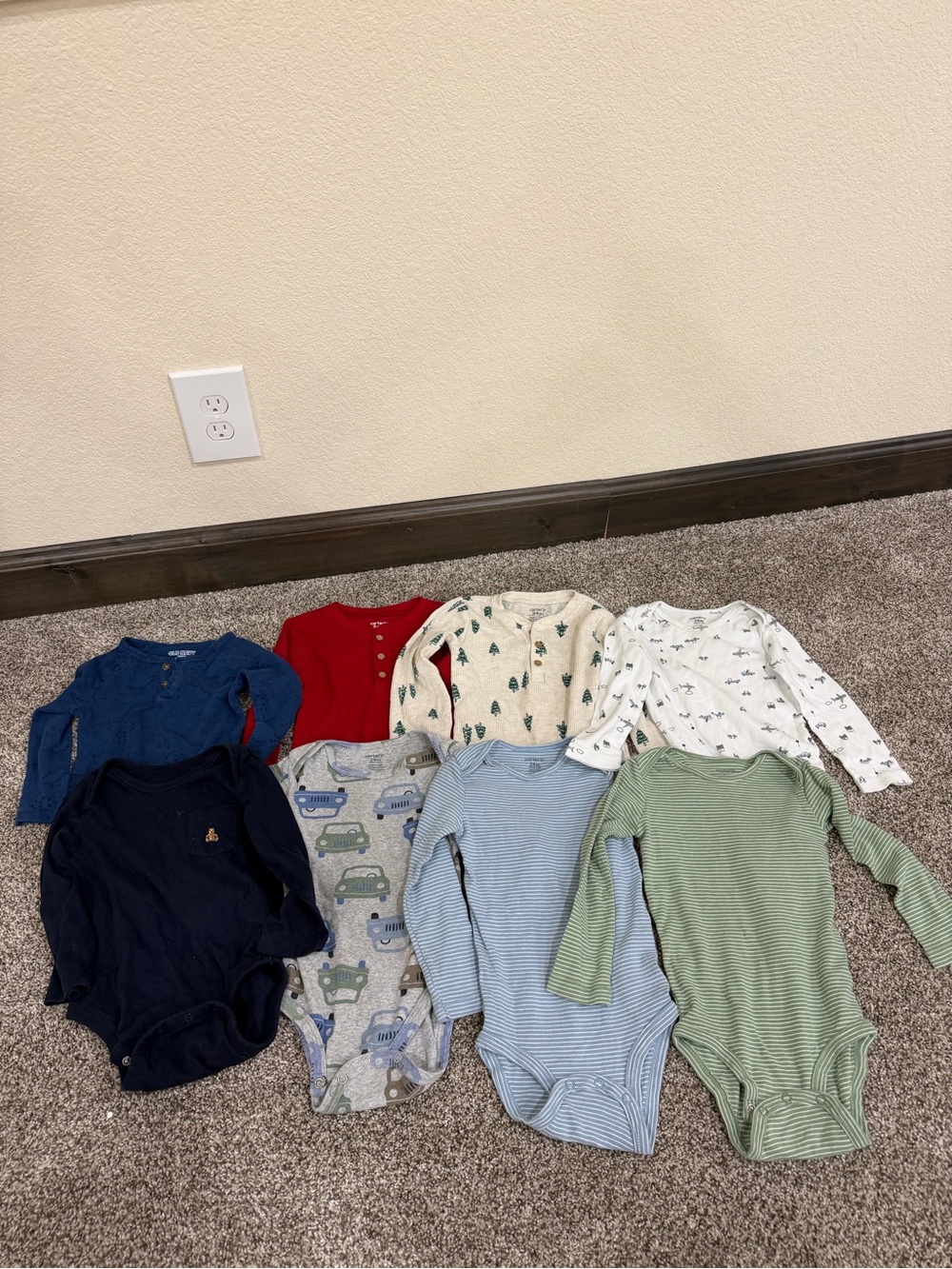8 long sleeve onesies